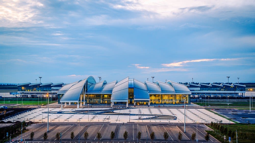 Rostov Airport in Russia Building - e-architect