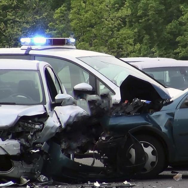 Car crashes rise in states with legal marijuana, study finds