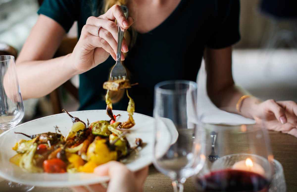 10 Tips to Make Eating Alone Easier