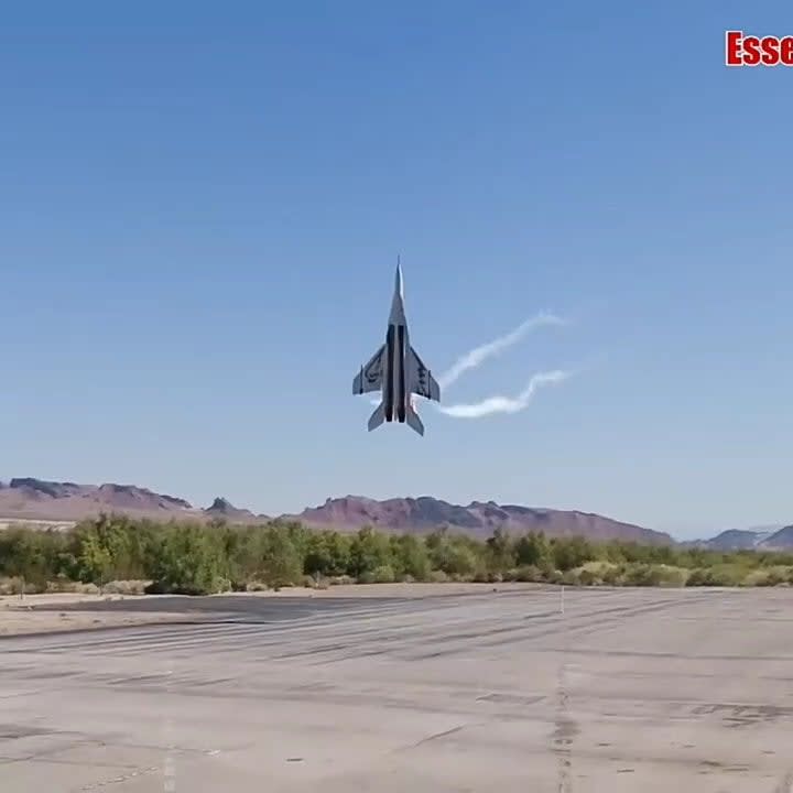 RC mikoyan MiG-29 Vectored thrust demo