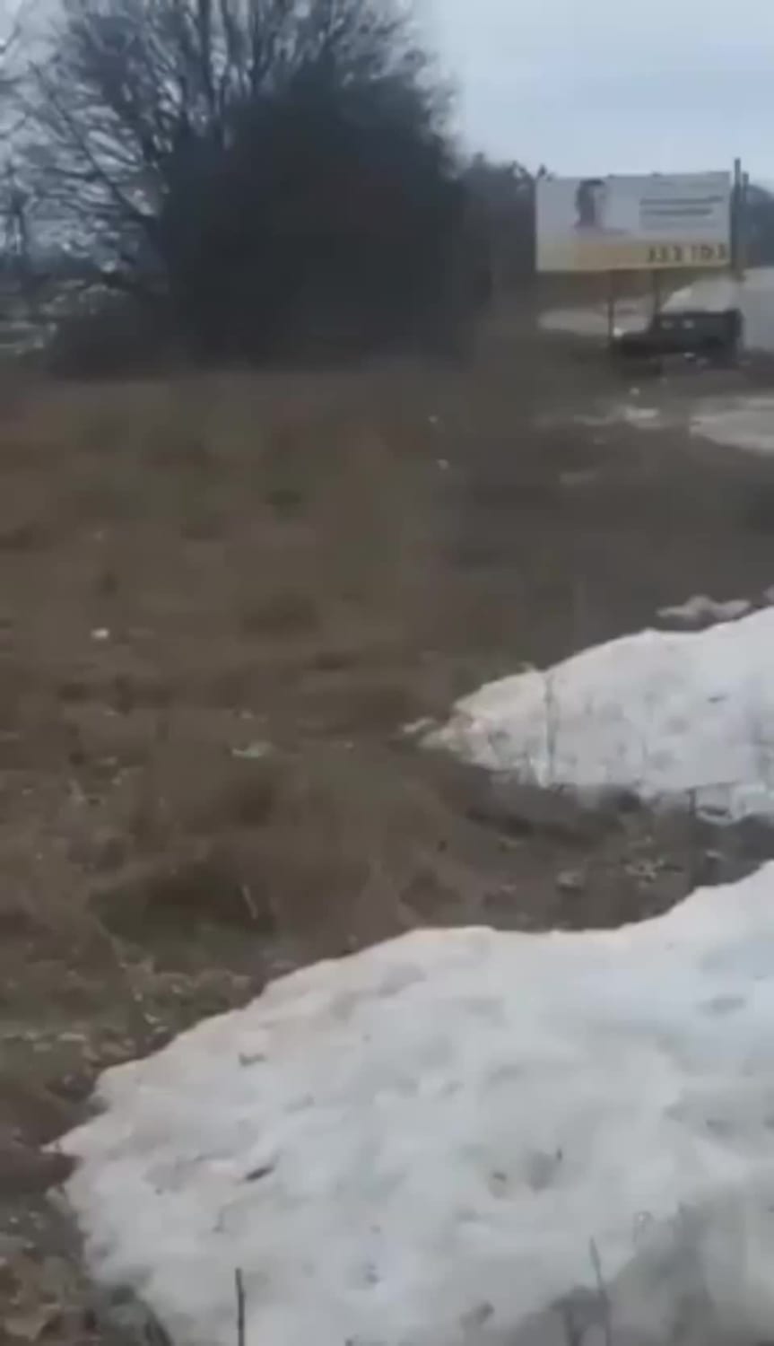 Ukranian soldier takes down a Russian tank