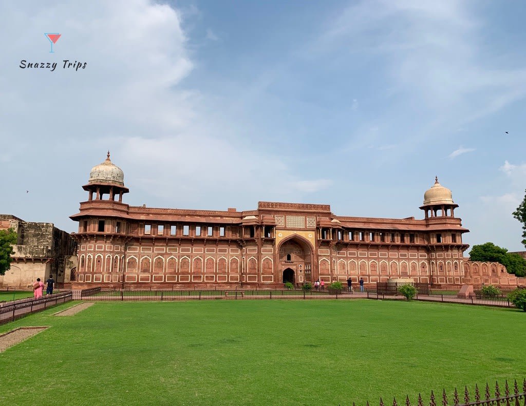 See the Unesco Agra Red Fort - SNAZZY TRIPS travel blog