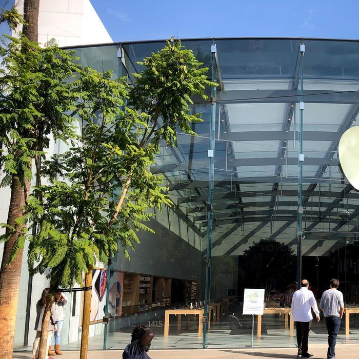 Apple is 1/3 of the way through major remake of flagship retail stores