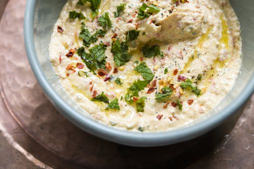 Recipes: Three light and healthy dips for a summer night