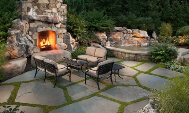 Flagstone Pavers - Best Natural Stone for Your Backyard Patio Design