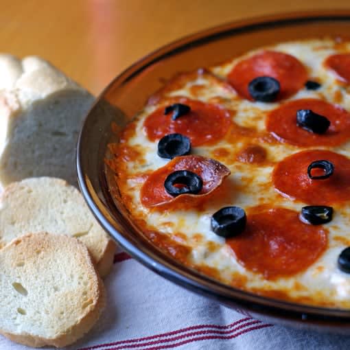 Supreme Pepperoni Pizza Dip-- All Your Favorite Pizza Flavors in a Dip!