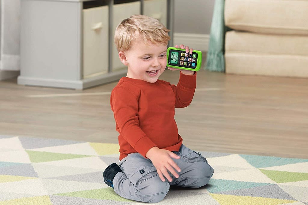 LeapFrog Chat and Count Smart Phone Review