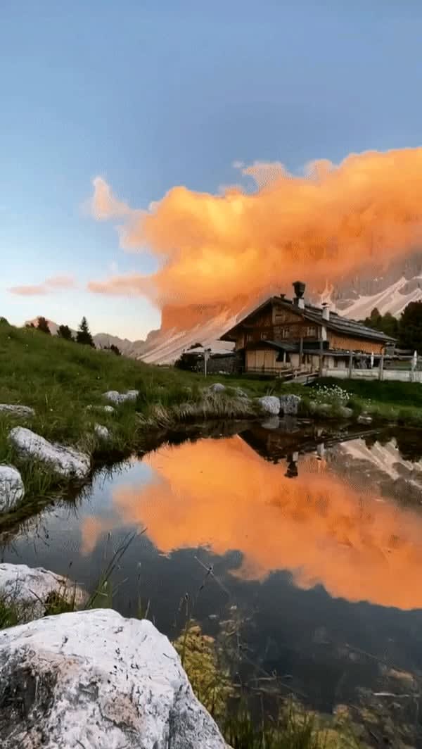This place in Italy looks like a painting