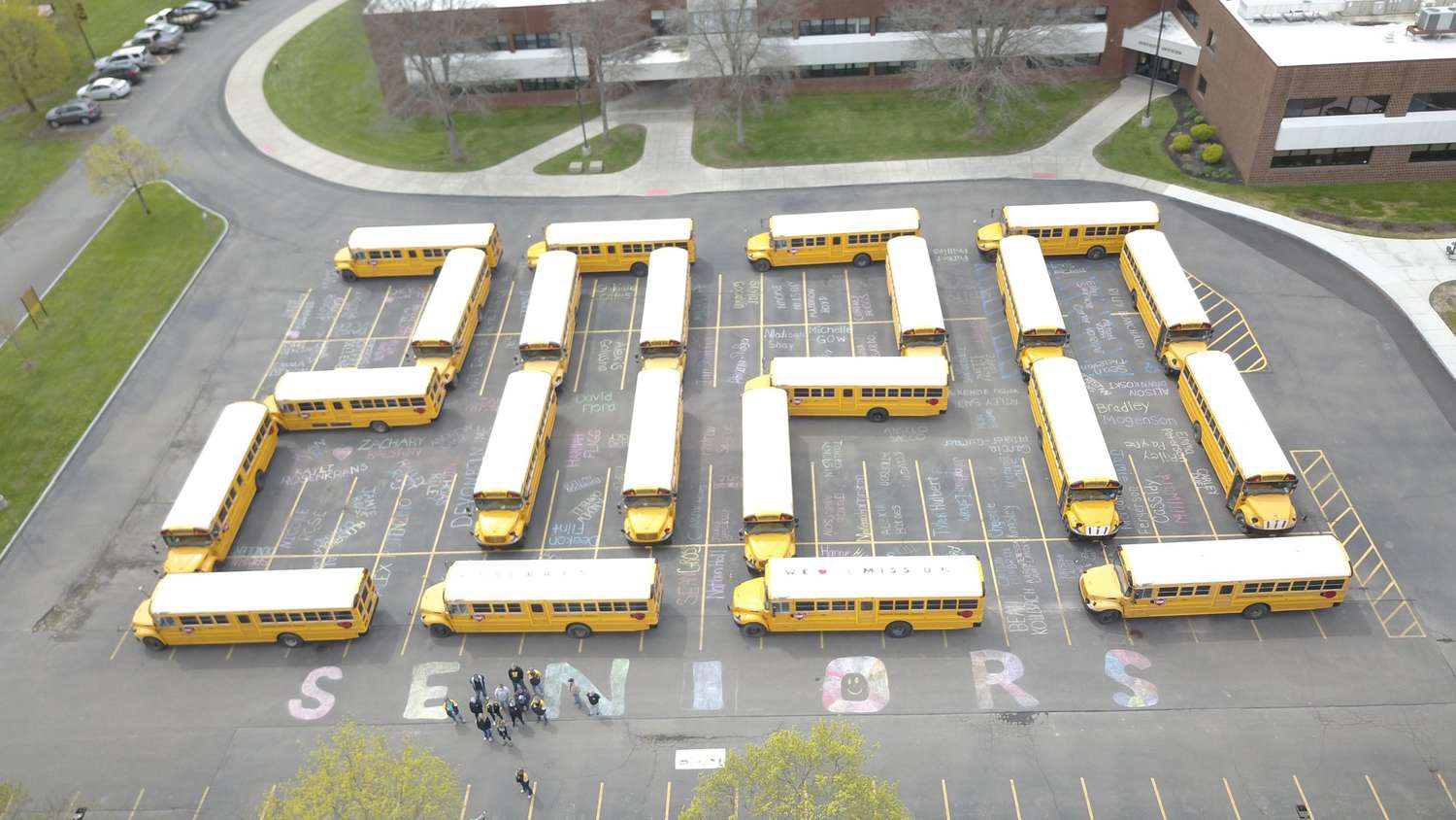 New York Bus Drivers Arrange 22 School Buses to Spell '2020' in Tribute to Graduating Class