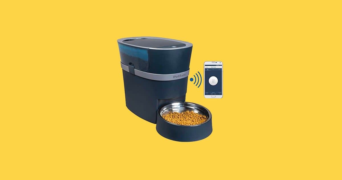 This Smart Pet Feeder Is Every Parent's Best Friend