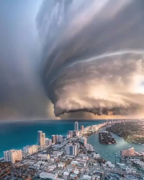 Cumulonimbus clouds above Miami.
