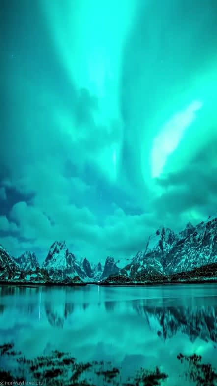 Northern lights dancing over Lofoten, Norway