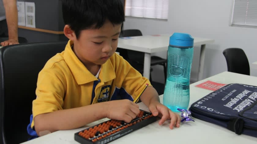 'Heaps better than a calculator': Why kids are using an abacus again