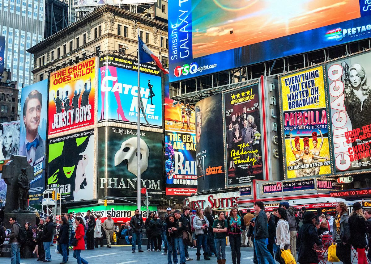 Broadway will remain closed until 2021