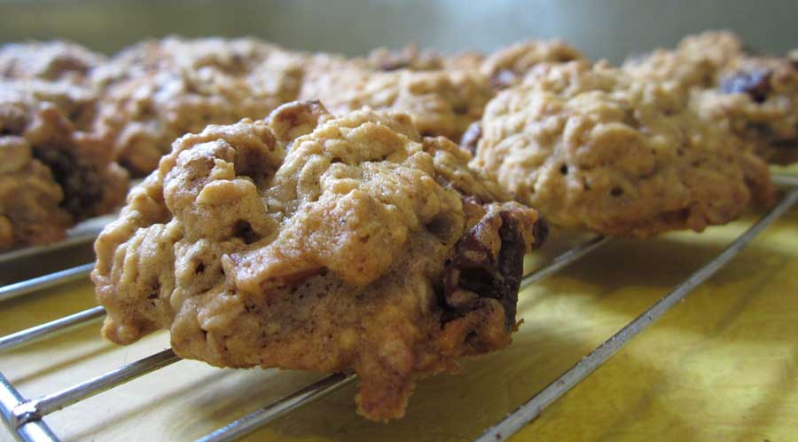 Soft Chocolate Oatmeal Cookies Recipe