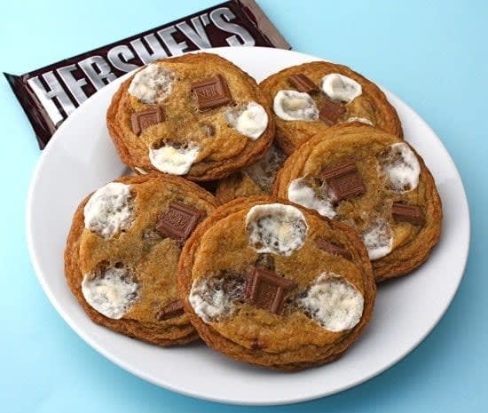 Recipe for S'mores Cookies - Two Peas & Their Pod