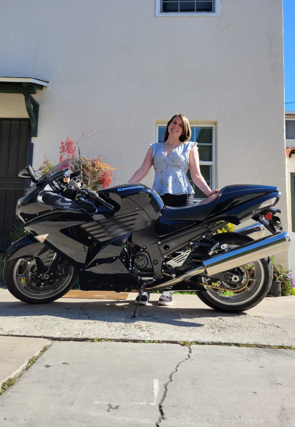 I'M FINALLY BACK ON TWO WHEELS! In 2017 I was t-boned at low speed on my GSXR 750. Life just got in the way of replacing my beloved gixxer until a family friend brought an offer to me that was almost too good to be true. Now I'm the proud owner of this immaculately kept 07 ZX14