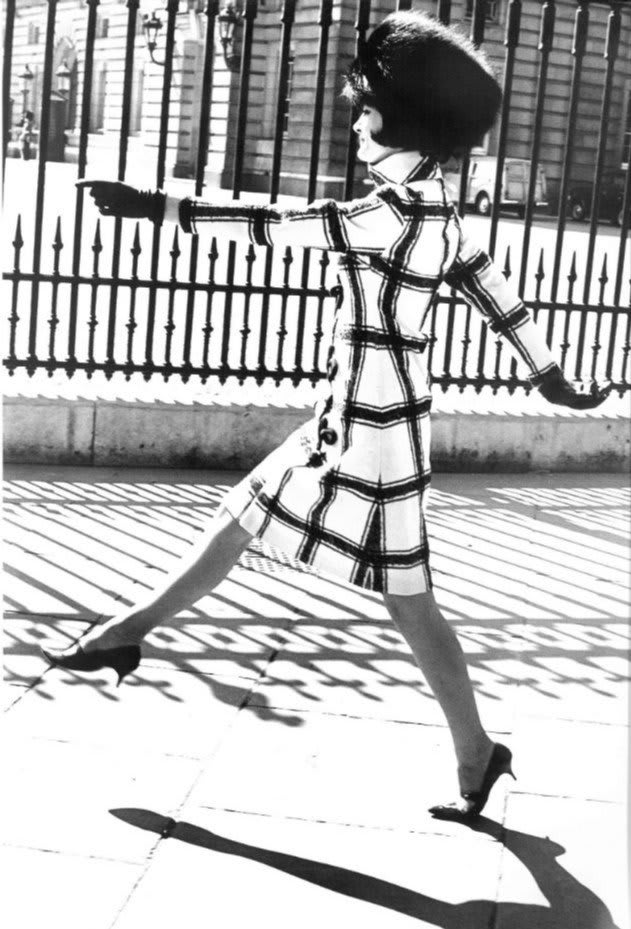 hup-two-three-four-marie-france-outside-buckingham-palace-wearing