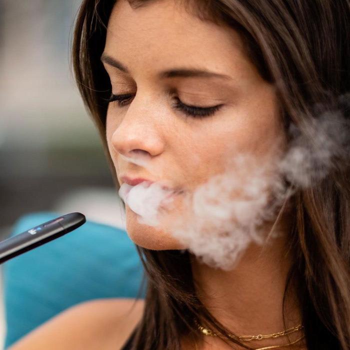Blu e-cigarette maker plans to restrict online sales amid FDA crackdown on teen use