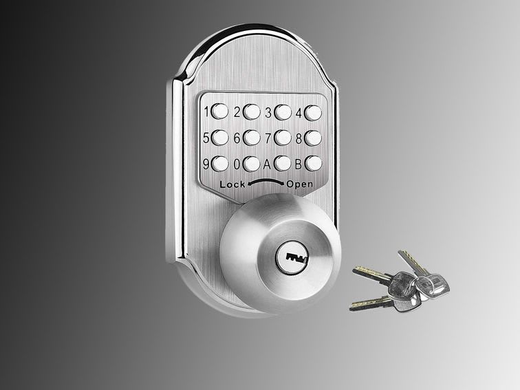 Want a keyless deadbolt that doesn't use batteries? Get this mechanical combination lock for $42
