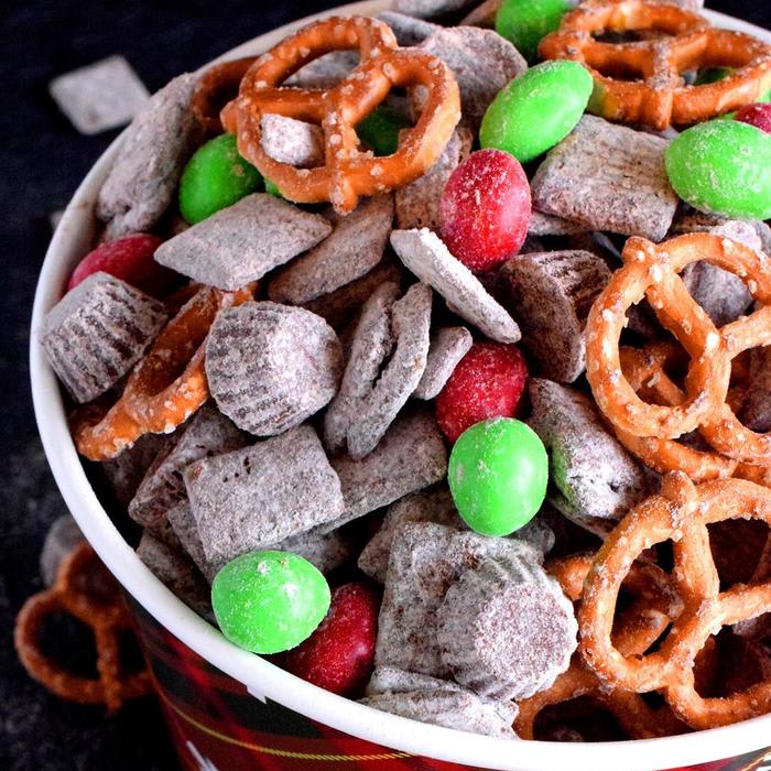 Christmas Eve Sweet Snack Mix - Lord Byron's Kitchen