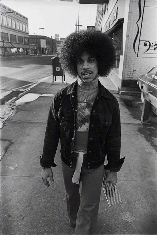 A 17 year old Prince at the beginning of his career, 1975.