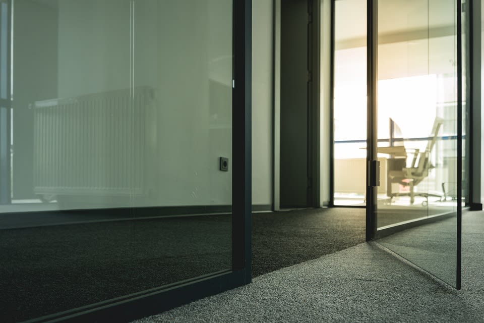 Everything You Need To Know While Choosing Commercial Doors | Search Gateway Blogs