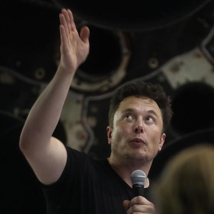 Elon Musk Imposters Are Scamming People on Twitter for Bitcoin Again