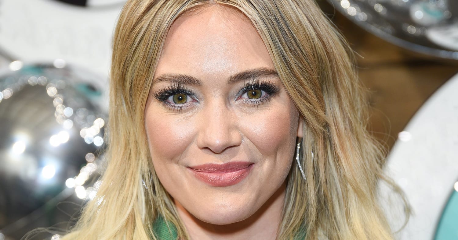 Hilary Duff Just Dropped Her Quarantine Makeup Routine & It's Good