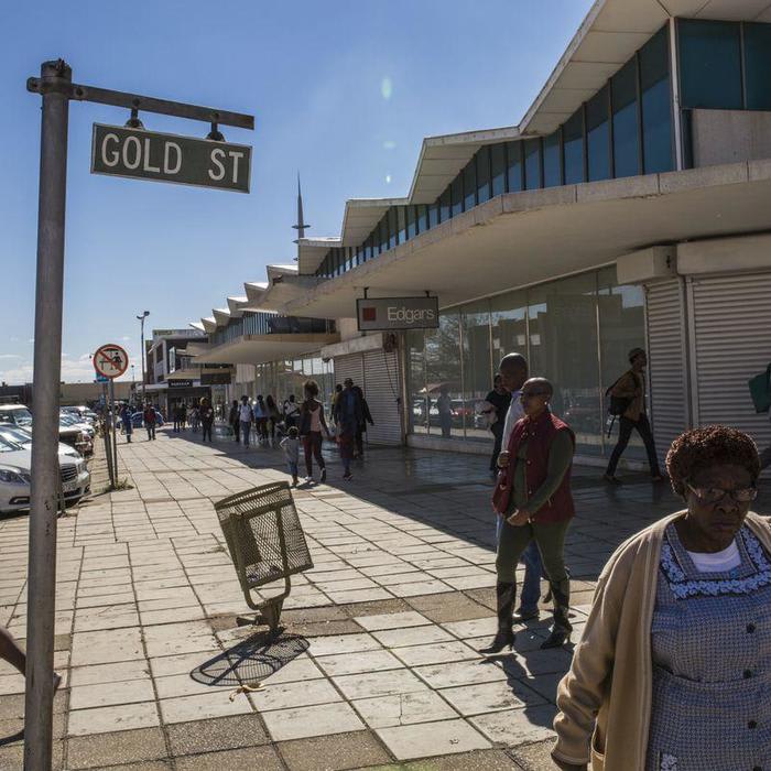 S. Africa Retail-Sales Growth Slows to 18-Month Low in September