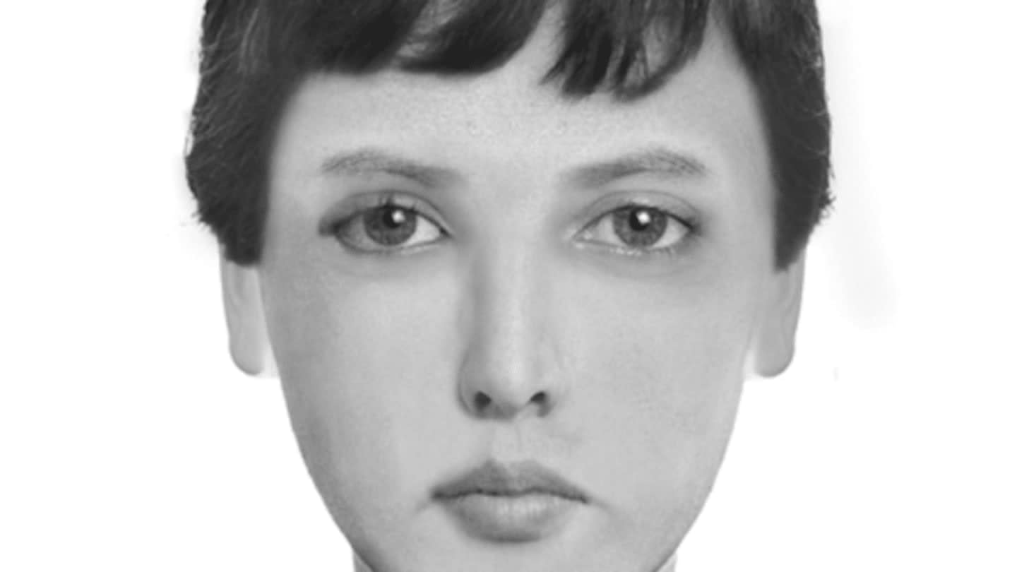 Police Sketches of Literary Characters Based on Their Book Descriptions