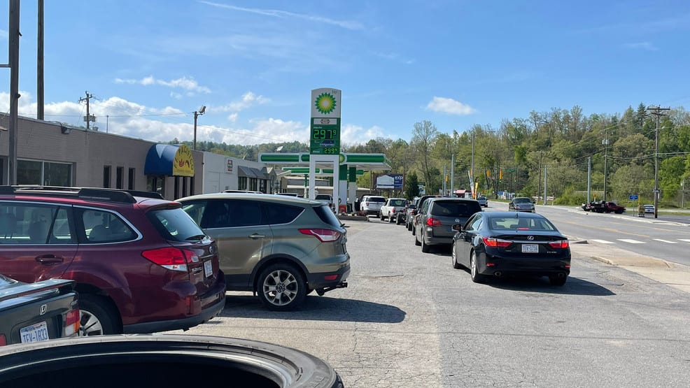Gas shortage: Gov. Cooper declares state of emergency for NC, halts vehicle regulations