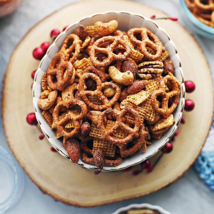 Maple Chili Nuts and Chex Snack Mix