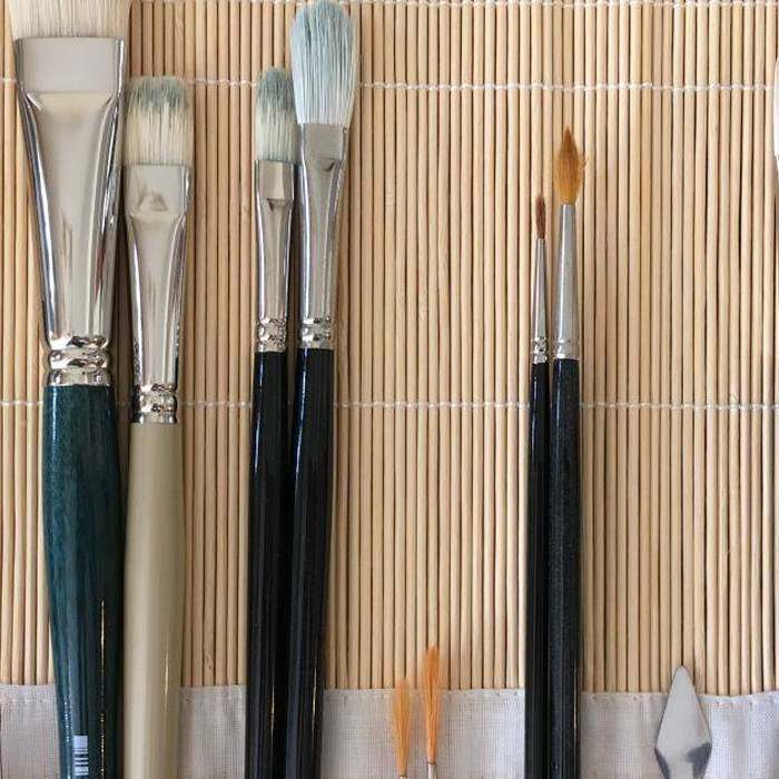 Types of Oil Painting Brushes
