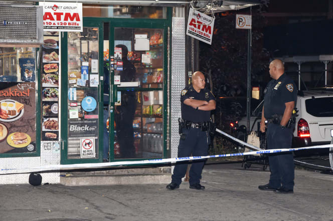 Man fatally stabbed after argument in Williamsburg deli