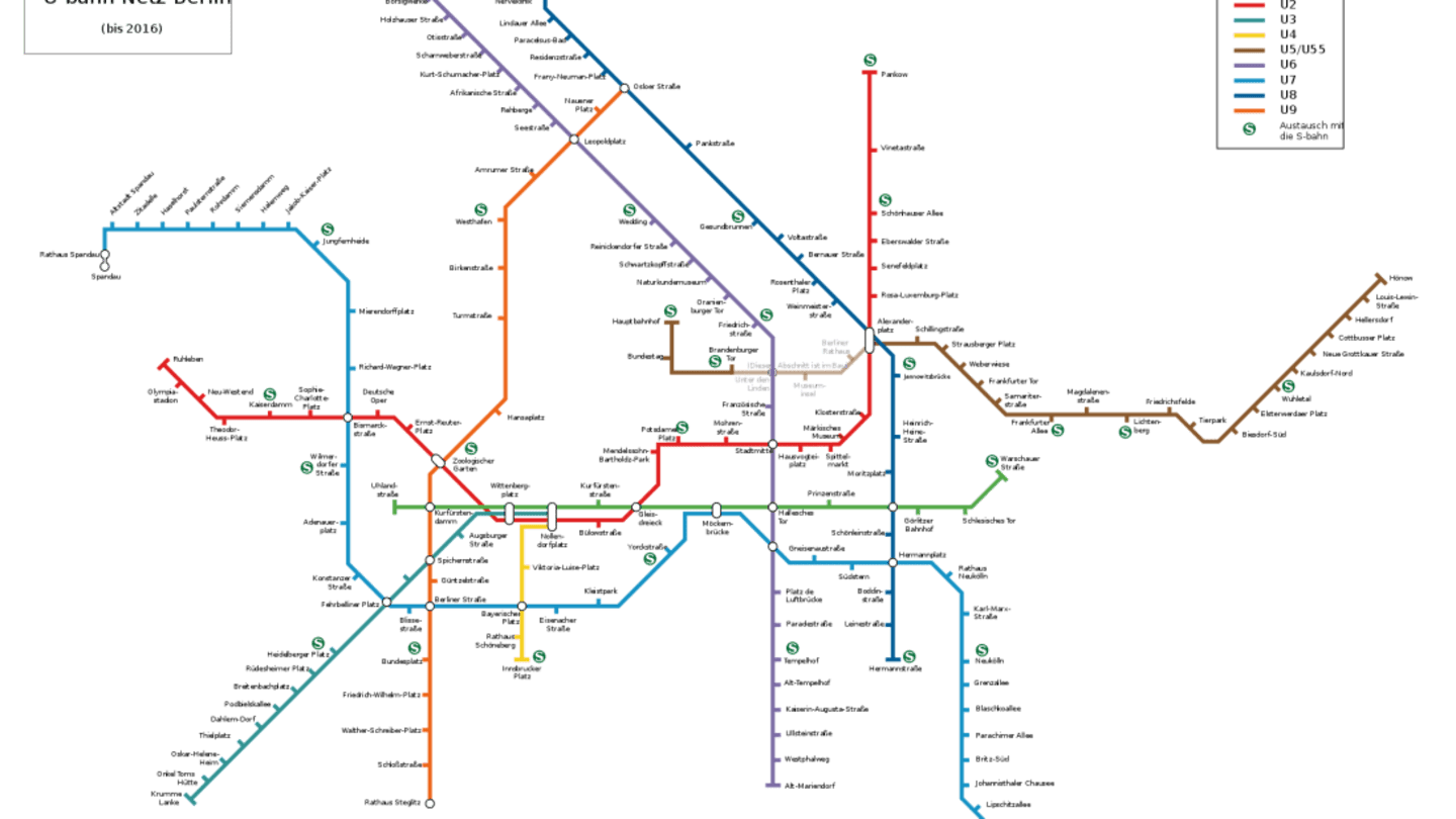 Clever GIFs Show Subway Maps Compared to Their Actual Geography