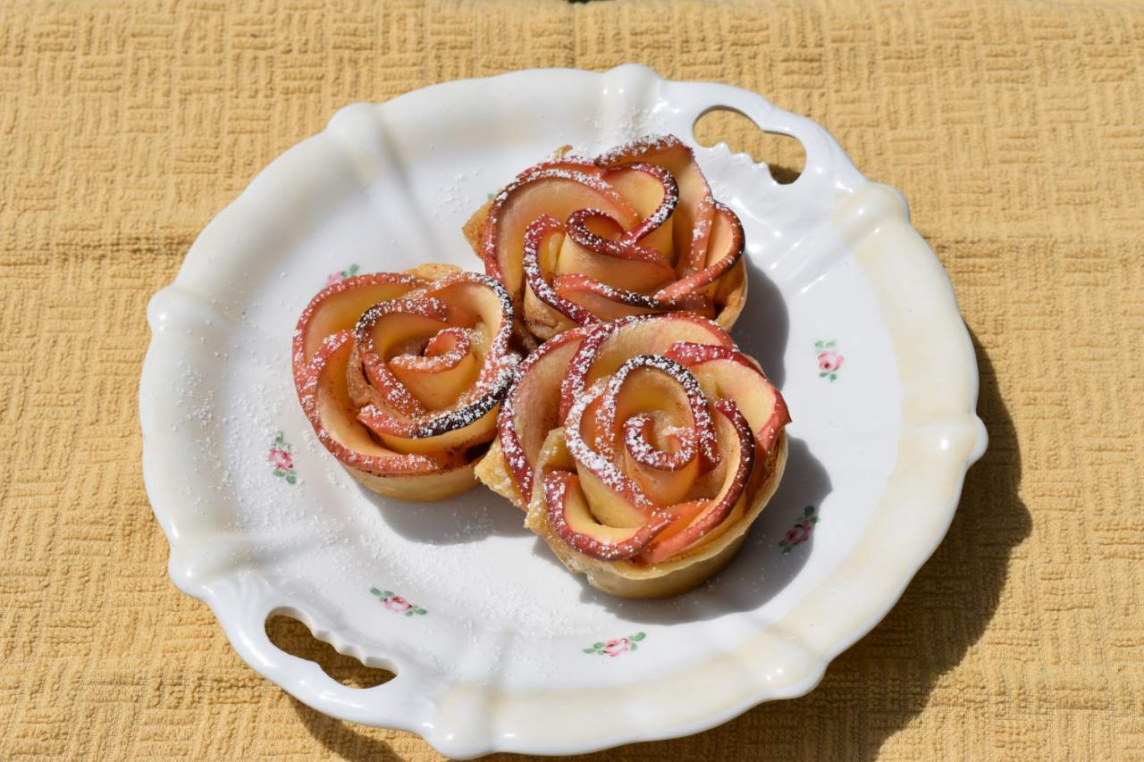Beauty and the Beast Rose Apple Tart ~ Simply Inspired Meals