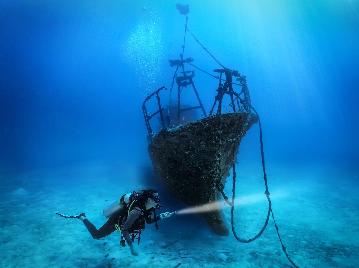 Greece relaxes rules to allow divers to visit underwater archaeological sites