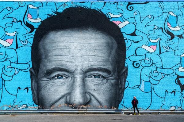 The Robin Williams mural in Logan Square, Chicago.