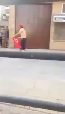 Public amateur matador practice..