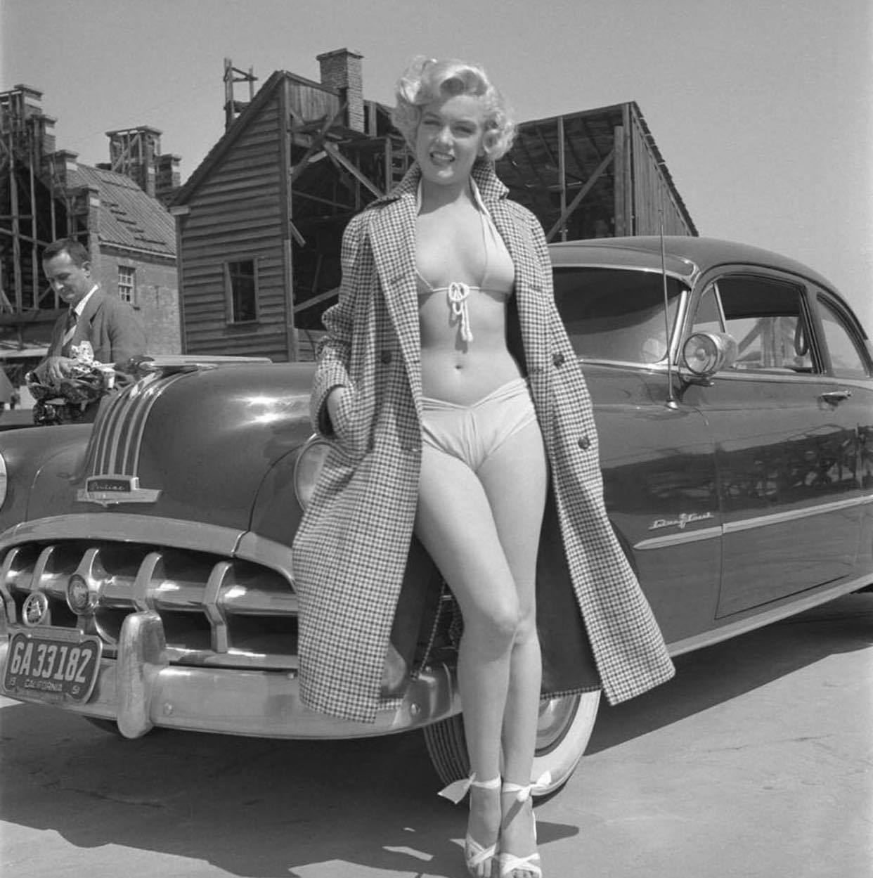 Marilyn Monroe in 1951 - DAYUM!