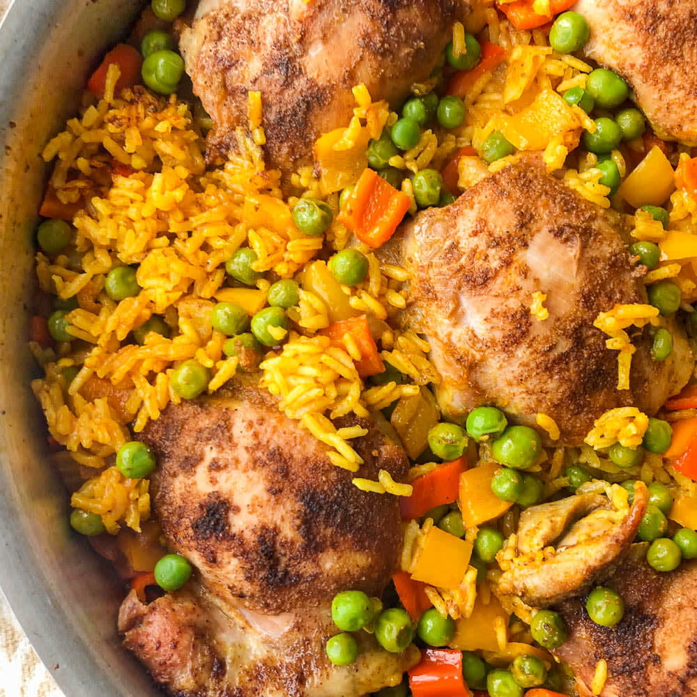 Easy Spanish Chicken & Rice Skillet Dinner - family friendly one pan meal!