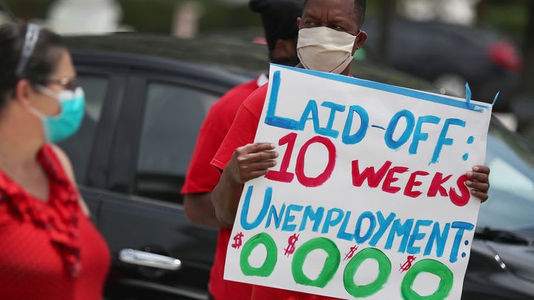 Coronavirus: More than 40 million unemployment claims in the US since start of crisis