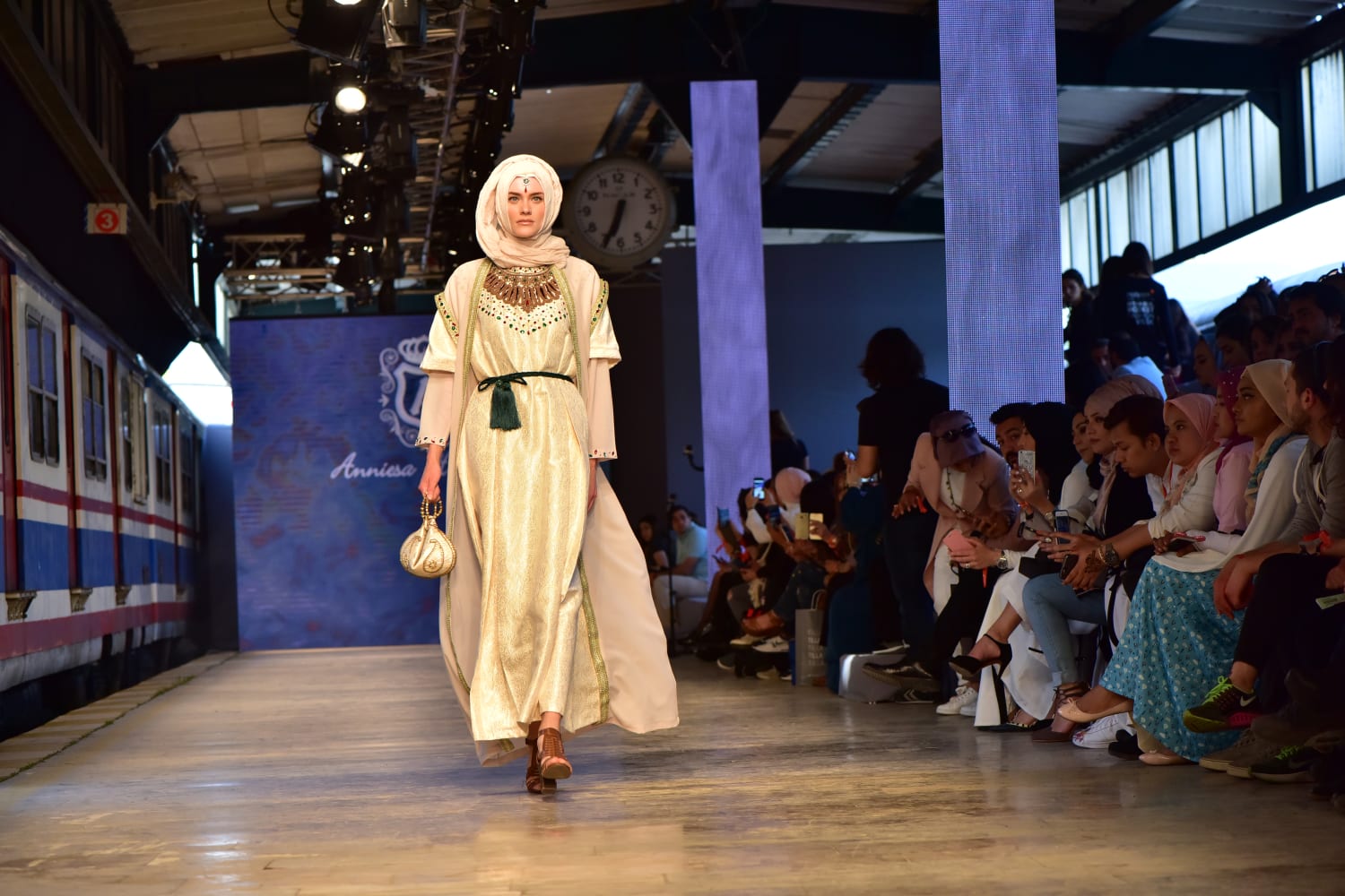 Muslim nor non-Muslim, Designers are embracing Modest-wear Market