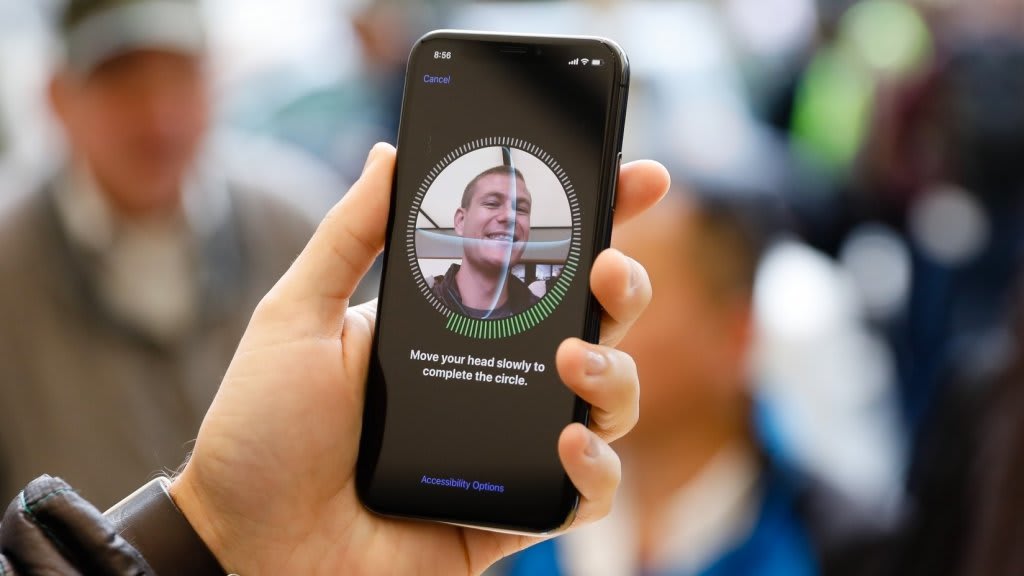 If You Really Want to Protect Your iPhone, Stop Using Face ID Now