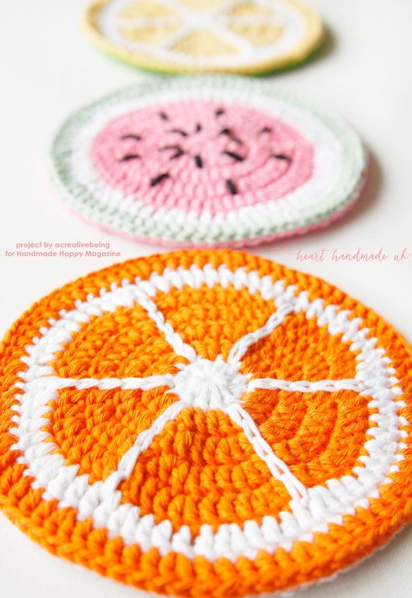 Learn how to crochet fabulous tutti frutti pot holders!