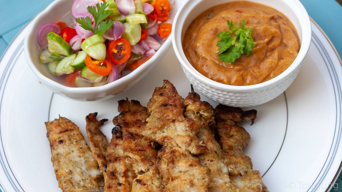 Awesome Thai Chicken Satay Skewers with Peanut Sauce Recipe - BBQ & Air Fryer Cooked Thai Street Food