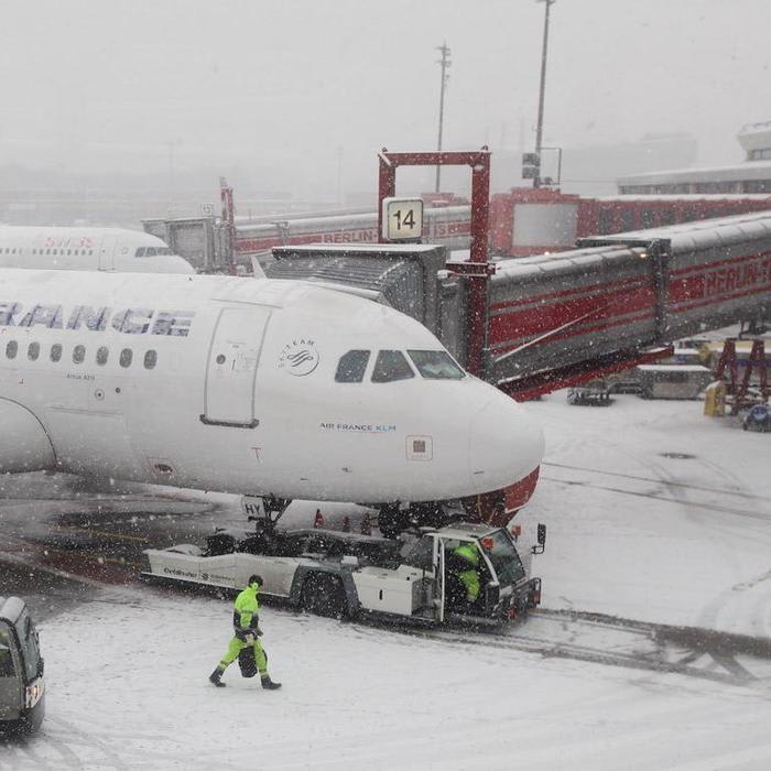 282 Air France passengers stranded in freezing Siberia for 3 days after emergency stop en route to Shanghai