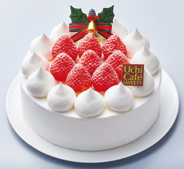 Every December, Japan Is Awash in Elegant Christmas Cakes