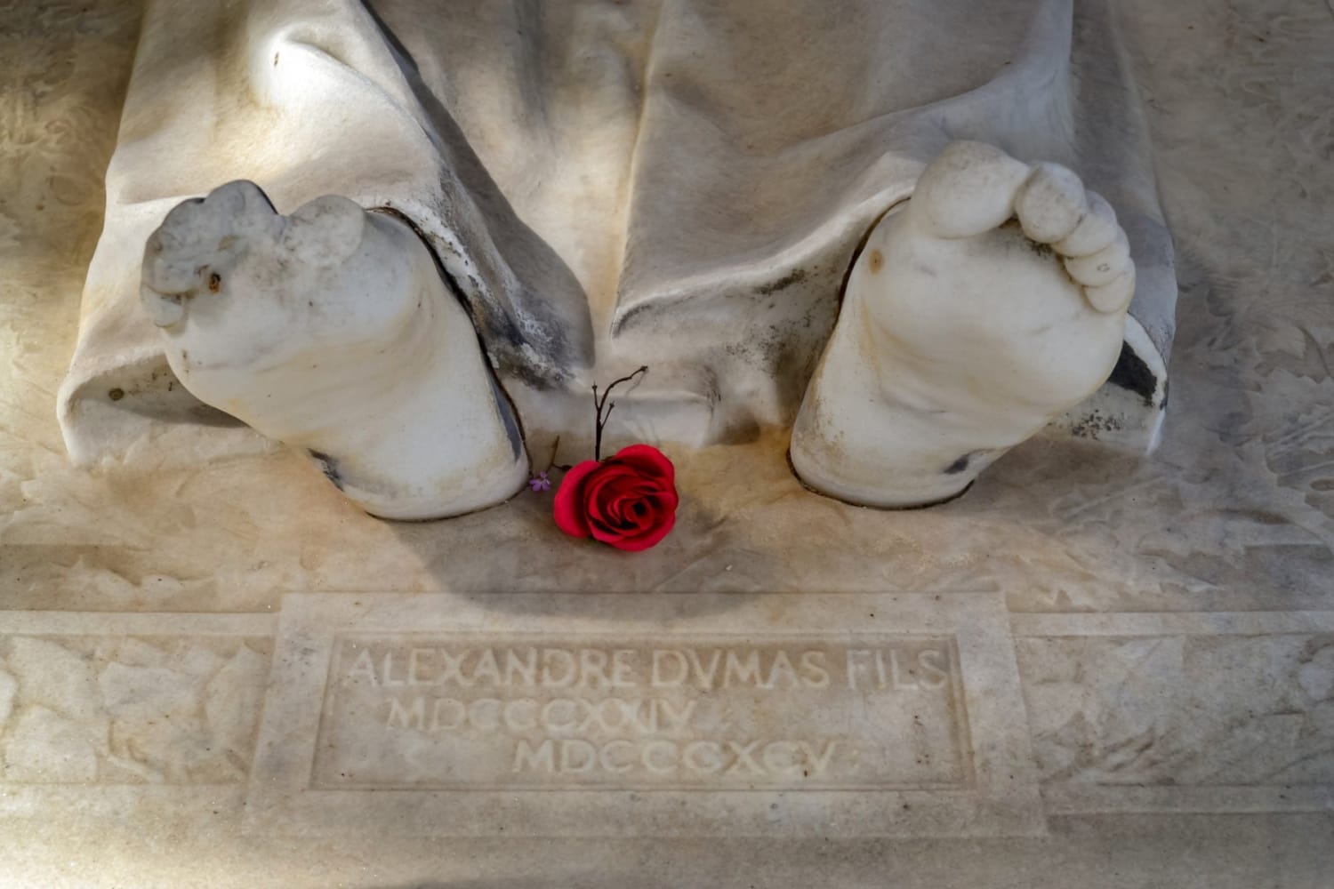 Montmartre Cemetery: The final resting place of many famous Parisians
